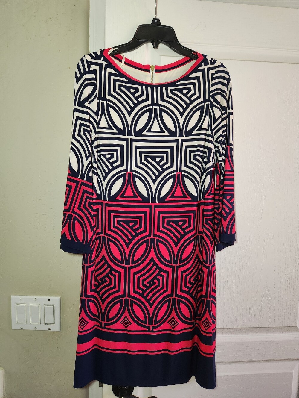 Eliza J Geometric Print Navy and Pink Shift Dress. Size 8